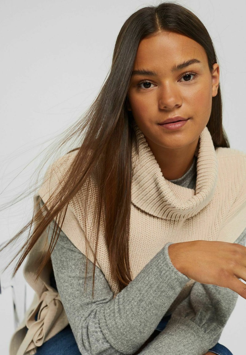 Damen Strickjacken | edc by Esprit ROLLKRAGEN MIT SEITLICHEN BINDEBÄNDERN Strickpullover beige - GU03194 Damen Strickjacken | edc by Esprit ROLLKRAGEN MIT SEITLICHEN BINDEBÄNDERN Strickpullover beige - GU03194