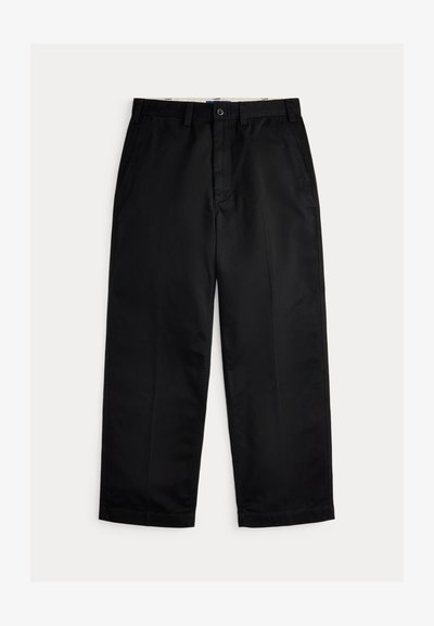 Chino neri con design a gamba dritta, dotati di chiusura con bottone, passanti per cintura e tessuto dalla texture liscia. Nessun motivo o accento visibile.