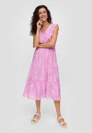 GEMUSTERTES MIT RUSCHENDETAILS - Day dress - rosa