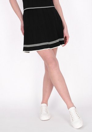 A-linjainen hame - black