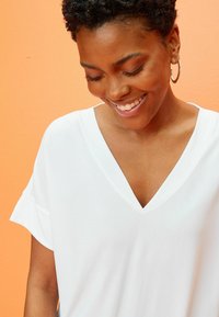 Next RICH PREMIUM V-NECK - T-shirt basic - white
