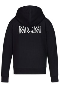 Felpa nera con cappuccio, con un grande logo bianco "MCM" stampato sulla parte alta della schiena, polsini e vita a coste.