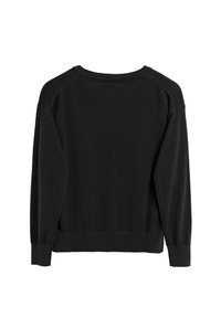 Thumbnail Image 6