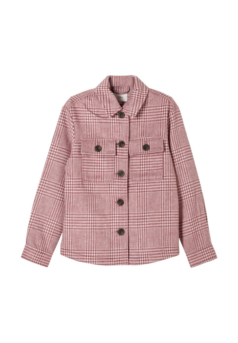 Rødternet skjorte med knapper og krave, to brystlommer og brune knapper, med en blød vævet tekstur.