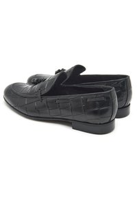 Desa Mokassin - black