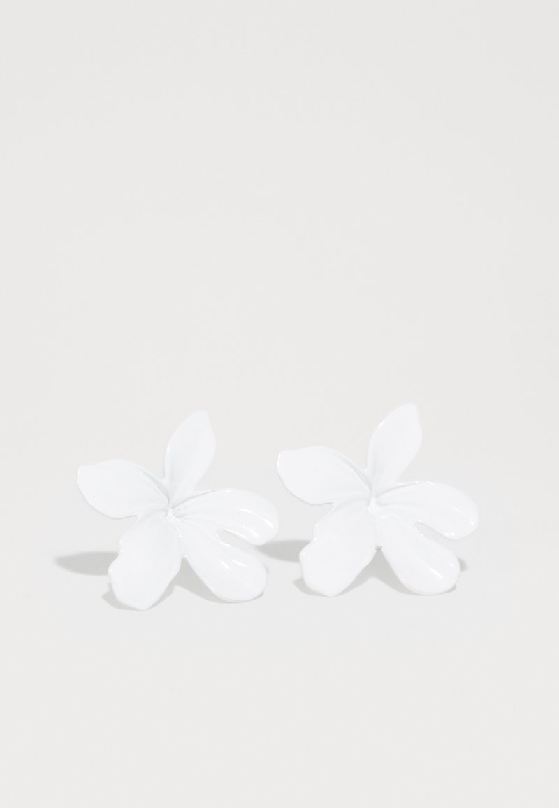HUGO KREIT FLORAL EARRINGS - Earrings - white