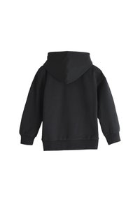 Sudadera con capucha negra hecha de tejido suave, que presenta un corte holgado, mangas largas y una capucha amplia con puños y dobladillo de canalé.