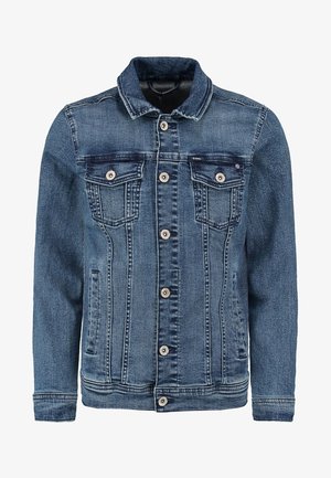 Giacca di denim in blu medio con un design classico, caratterizzata da una chiusura con bottoni sul davanti, due tasche sul petto e un colletto distintivo.