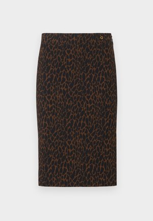 Saia lápis com estampa de leopardo em tecido preto e castanho, apresentando uma textura suave e uma silhueta justa, com um discreto detalhe de logótipo.