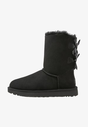 UGG BAILEY BOW - Stivaletti - black