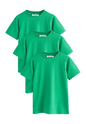 Drei schlichte grüne Kurzarm-T-Shirts mit Rundhalsausschnitt, übereinander gelegt, auf weißem Hintergrund dargestellt.