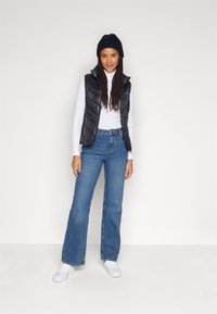 ONLY ONLSOPHIE MIX FITTED WAISTCOAT - Liemenė - black