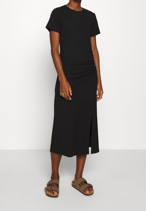 Sukienka z dżerseju