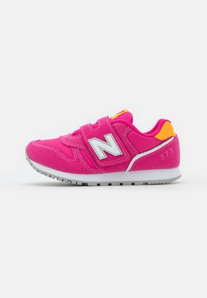 YZ373WP2 - Sneakers laag - exuberant pink