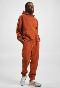 Just Rhyse Pulover s kapuco - brown