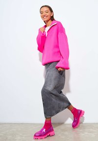 Cesare Gaspari PLATFORM LOAFERS  - Slipper - fushia