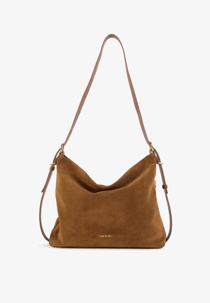 Borsa a tracolla in camoscio marrone con tracolla in pelle regolabile e piccolo logo dorato con testo "nat & nin" al centro davanti.