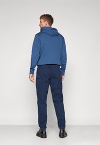 Timberland BROOKLINE PANT  - Cargo trousers - dark sapphire