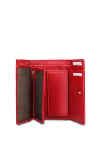 Rode leren portemonnee met meerdere kaartsleuven, een muntenvak en een beige, textuurachtige voering. Voorzien van een druksluiting en georganiseerde vakken.