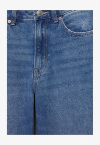 Neselectat, dark blue