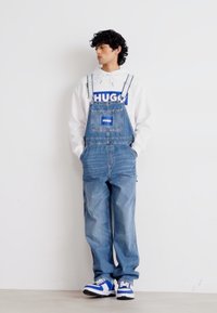 HUGO DUNGAREE - RELAXED & LOOSE FIT - Salopete - medium blue