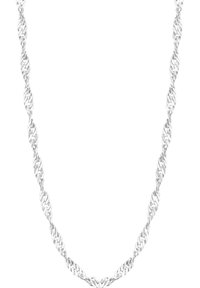 Sølv kædetræk med snoede led, der har en poleret finish og viser en glat overflade samt ensartet tykkelse hele vejen igennem.