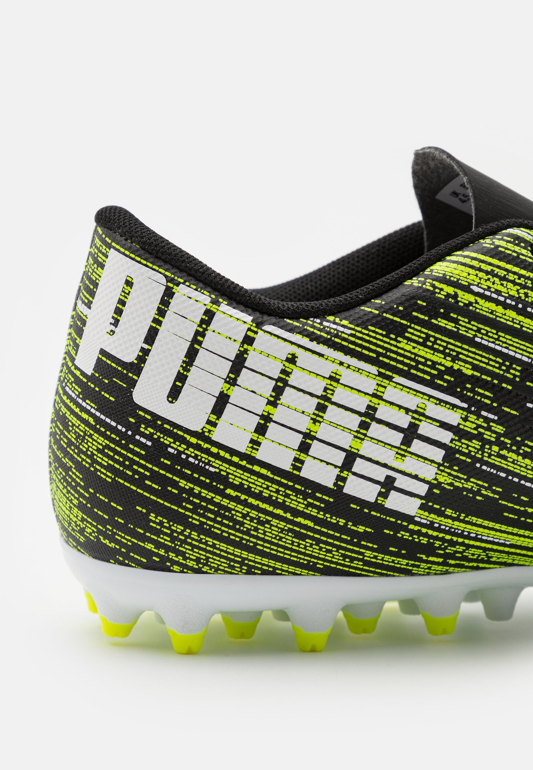 Puma ULTRA 4.2 MG JR UNISEX - Botas de fútbol multitacos -  black/white/yellow alert/negro - Zalando.es