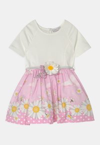Kurzärmeliges Kleid mit einem weißen Oberteil und einem rosa, floral gemusterten Rock. Besitzt Gänseblümchen, Punkte und einen dekorativen Blumen-Gürtel.
