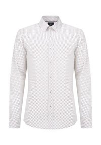 Biała koszula z długimi rękawami, z drobnym wzorem w czerwone i niebieskie kropki, standardowy kołnierzyk oraz zapinana na guziki z przodu. Gładki materiał bawełniany.