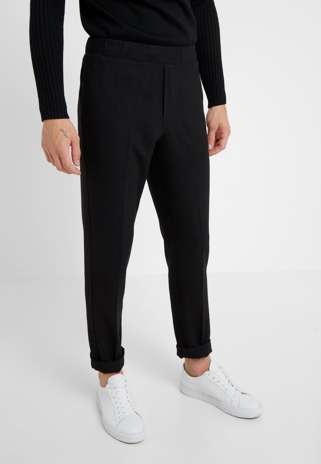 CLEMENT CLARK PANT - Pantalones - black