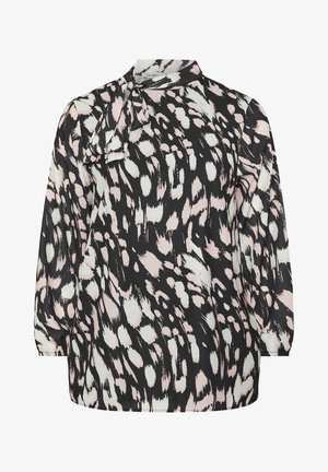 Czarna i jasnoróżowa abstrakcyjna bluzka w plamki z długim rękawem, z wysokim kołnierzem i wiązaniem w kokardę po lewej stronie.