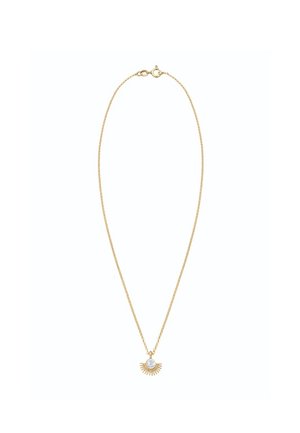 Delikat halskæde i guldkæde med vedhæng formet som en solstråle med en rund opaliserende sten i midten, lås øverst.