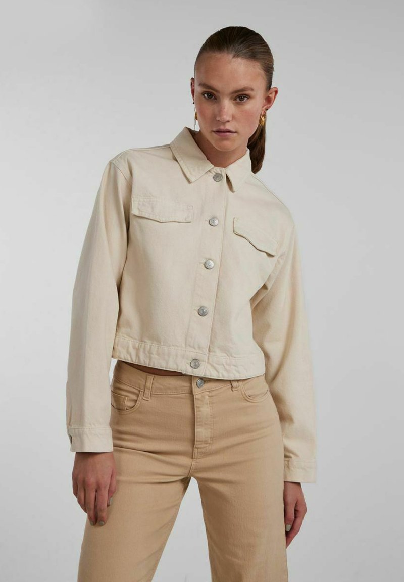 Pieces PCTESSIE JACKET - Giacca di jeans - whitecap gray