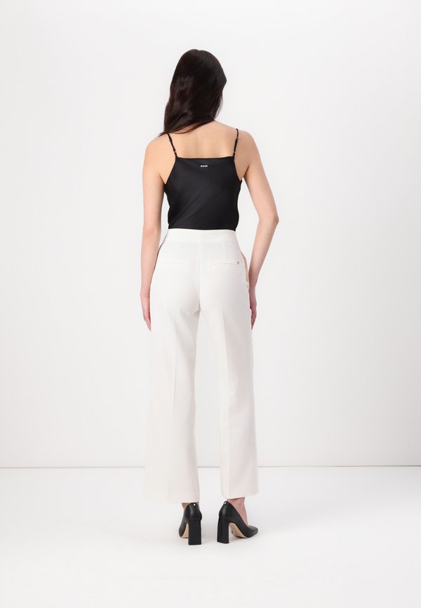 HAMAIA - Trousers4