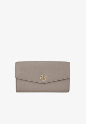 Portefeuille en cuir gris avec une finition texturée ; présente un accent en logo doré et une fermeture à rabat de style enveloppe. Design compact et rectangulaire.