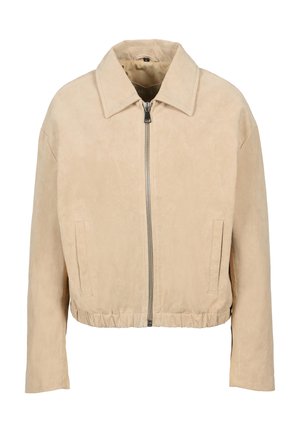Chaqueta corta de ante beige con cremallera frontal, cuello puntiagudo, mangas largas, dos bolsillos verticales y bajo elástico.