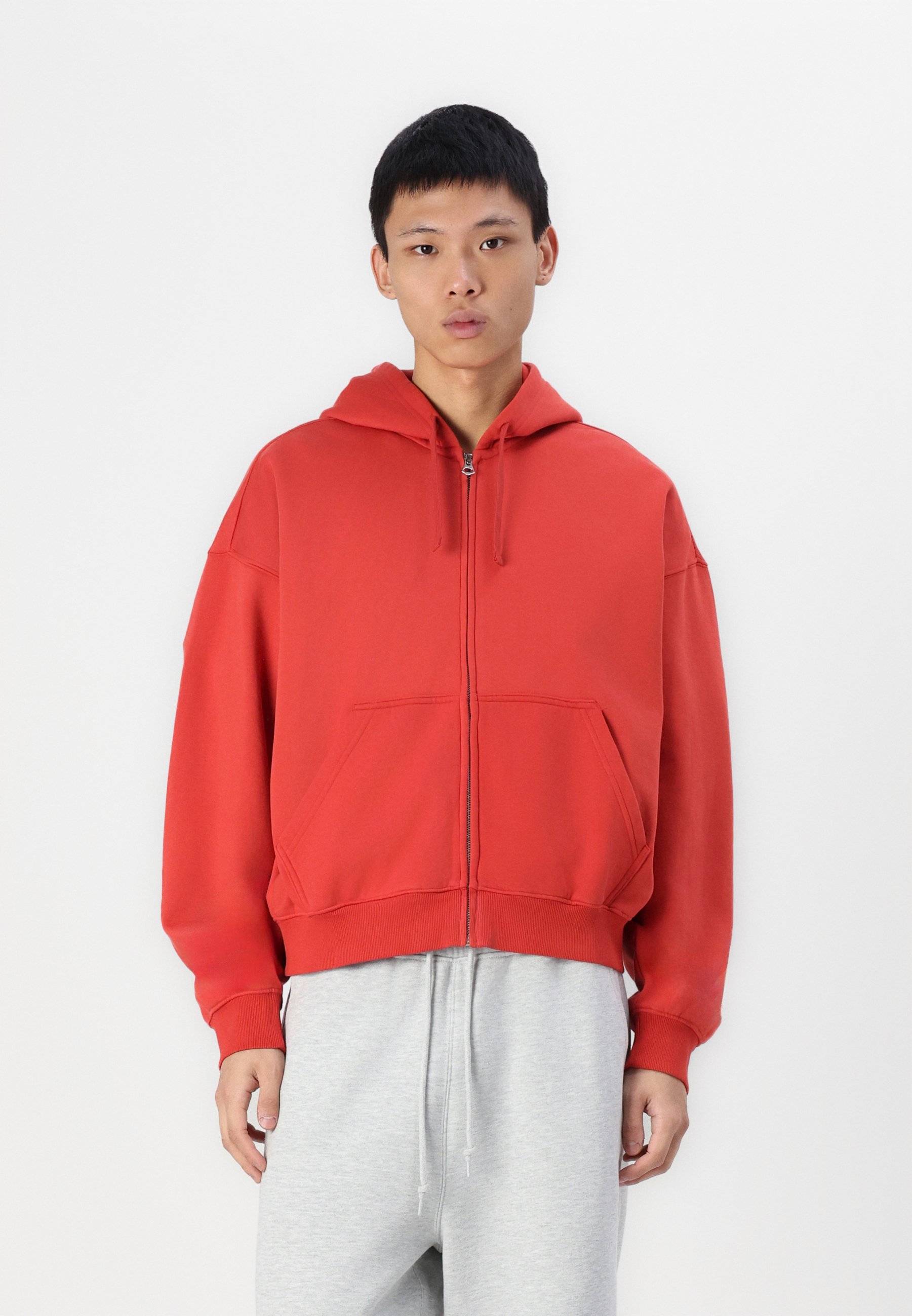 Weekday BOXY MIDWEIGHT ZIP HOODIE - Zip-up sweatshirt - red