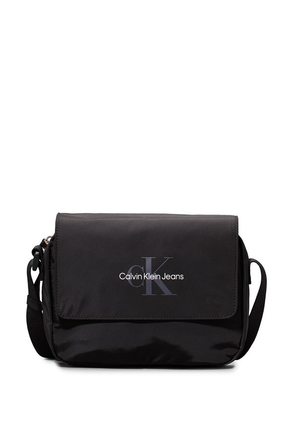 ESSENTIALS - Cross body bag2