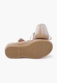 Pisamonas Baleríny s páskem - beige