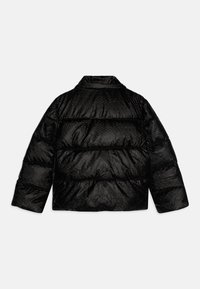 Guess JUNIOR HOODED PUFFER  - Žieminė striukė - schwarz