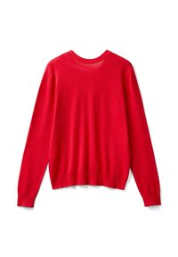 Červený pletený svetr s dlouhými rukávy, kulatým výstřihem a vroubkovaným lemem. Hladká textura, minimalistický design bez viditelných ozdob.