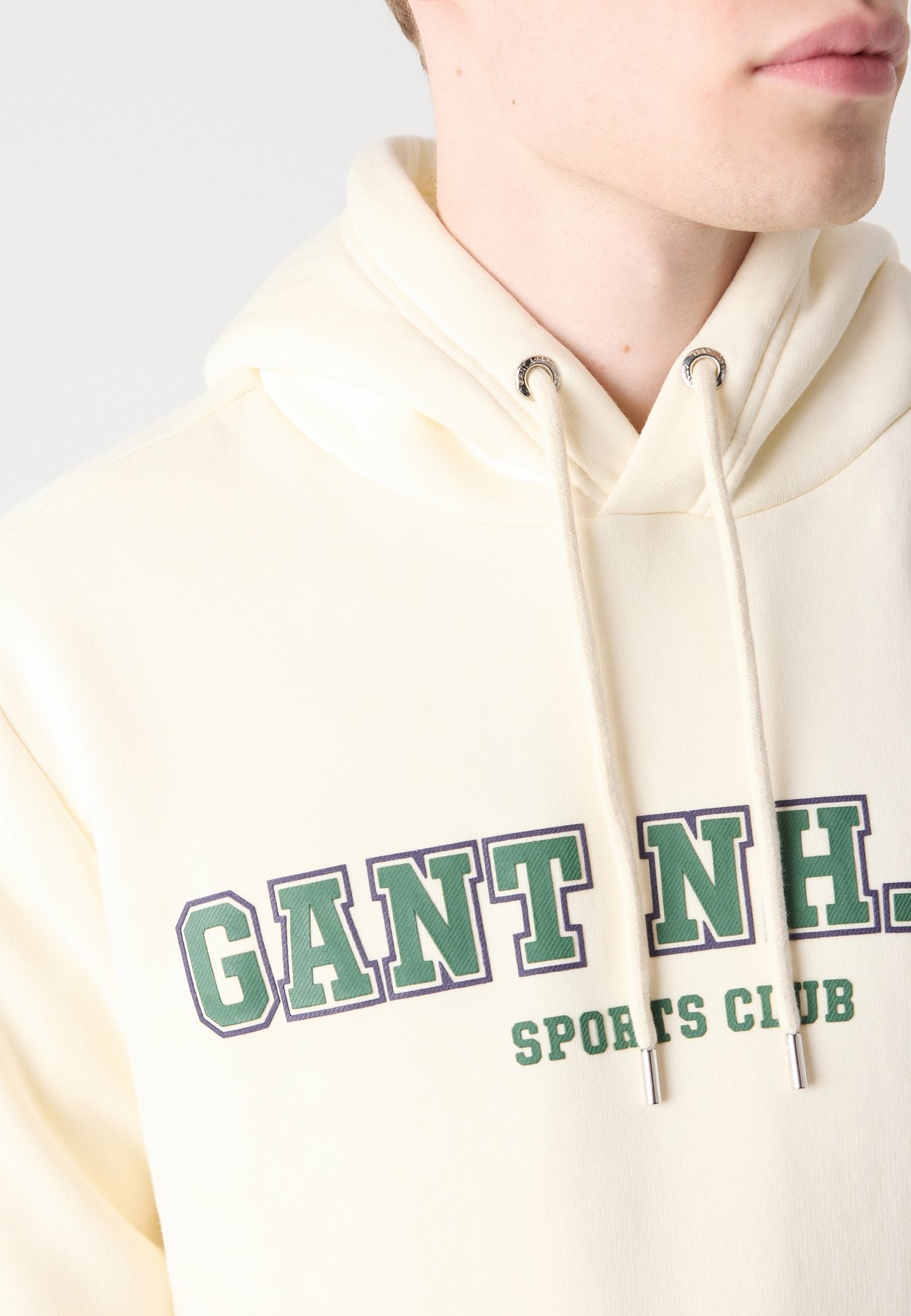 GRAPHIC HOODIE