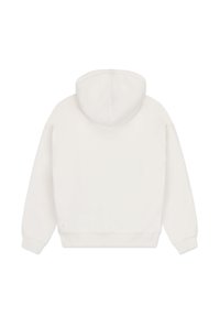 Sudadera blanca con capucha, de corte relajado, con puños y dobladillo acanalados. Textura suave, sin logotipos ni patrones visibles.
