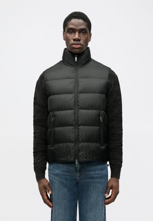 Strukirani kaput - black