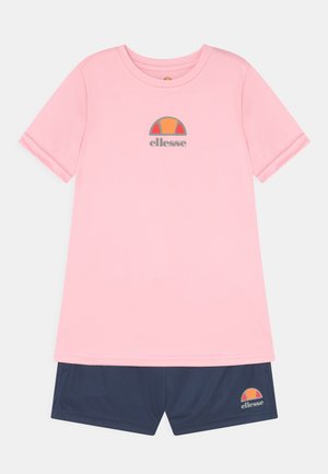 PETALIA ACTIVE TEE SHORT UNISEX SET - Short de sport - light pink
