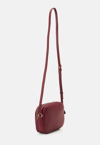 Tommy Hilfiger POPPY PLUS  - Umhängetasche - rouge
