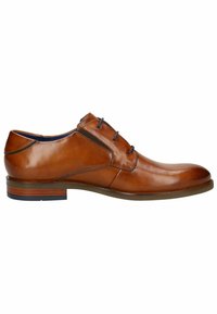 Brązowe skórzane buty eleganckie o gładkiej fakturze, okrągłym nosku i niskim obcasie. Wyróżniają się niebieskimi sznurówkami i akcentami w stichingu.