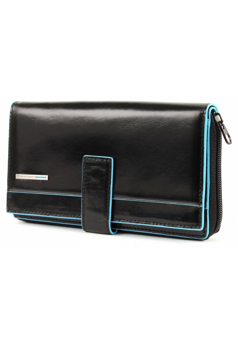 Portefeuille en cuir noir avec une finition brillante. Présente des accents turquoise et un compartiment zippé. Inclut une fermeture magnétique.