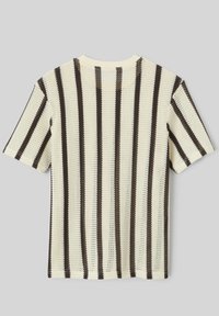 Sélectionné, marron foncée