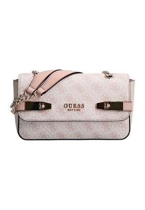 Sac bandoulière Guess rose et beige avec bandoulière chaîne, motif monogramme, quincaillerie dorée et fermeture à rabat avant.